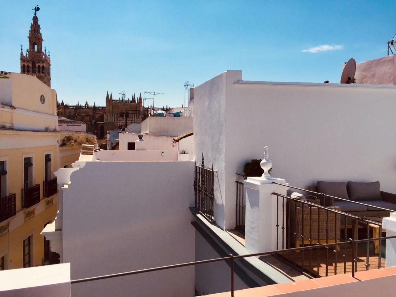 Basic Hotel Sevilla Catedral Exteriör bild